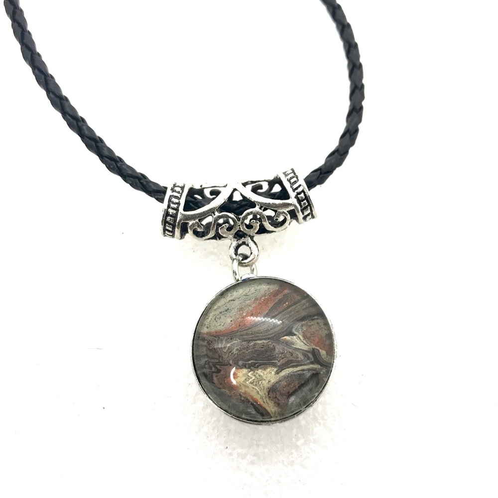 Necklace with handmade 20mm Snap Jewelry SN20 filigree pendant